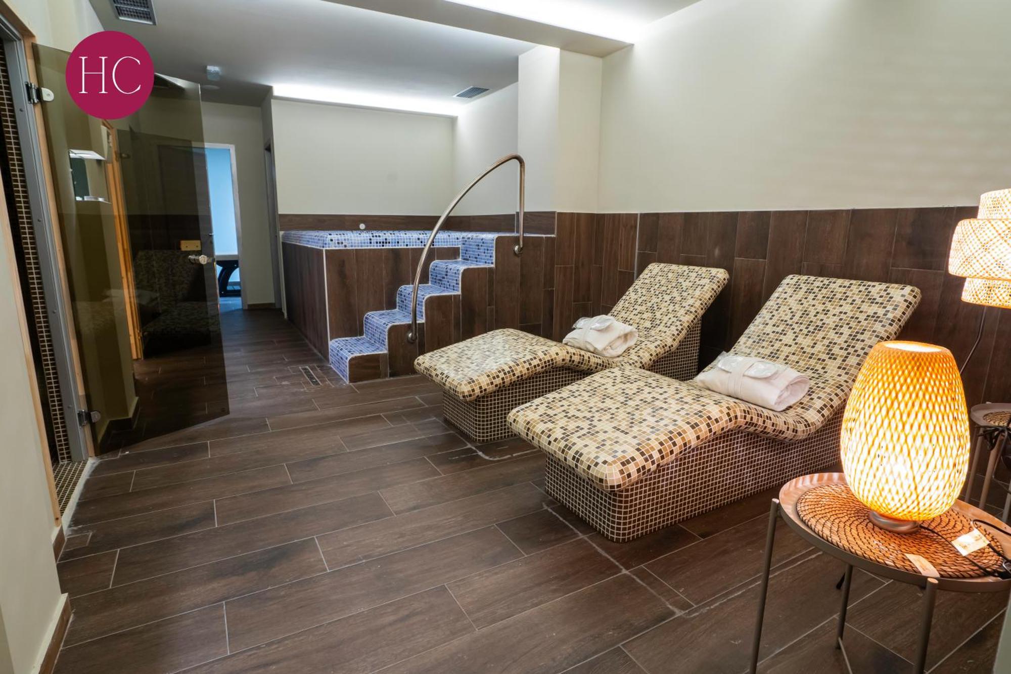Central Hotel, Fitness And Spa Vinica Exterior photo